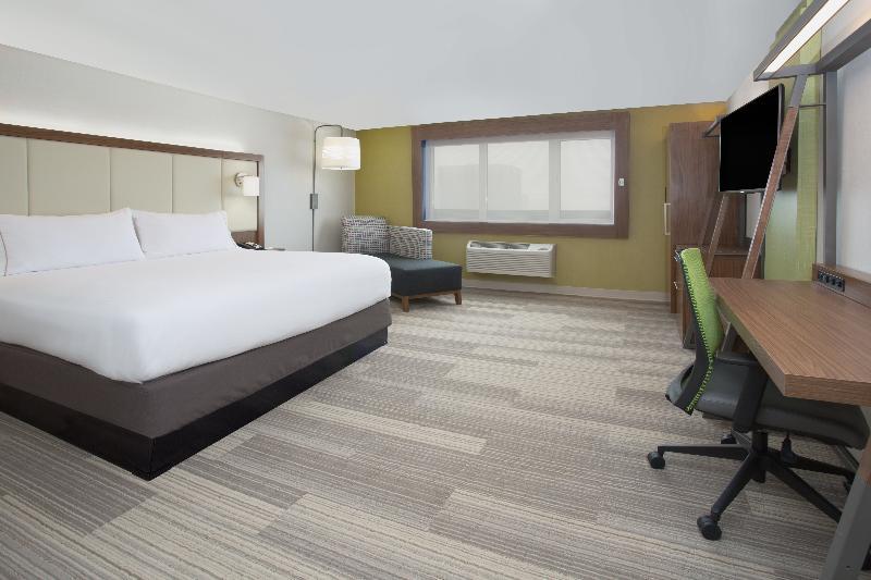 Holiday Inn Express & Suites Wilmington West - Medical Park By Ihg Exterior photo